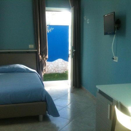 Bed And Breakfast Fly Бари Стая снимка