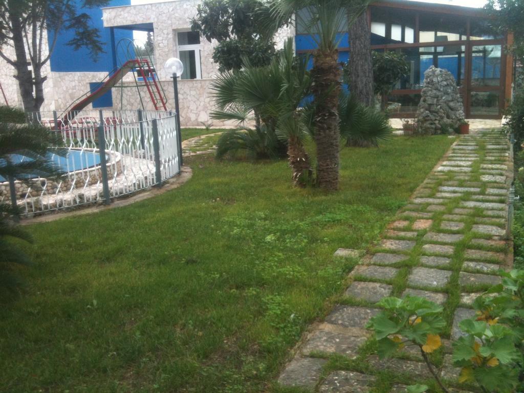 Bed And Breakfast Fly Бари Екстериор снимка